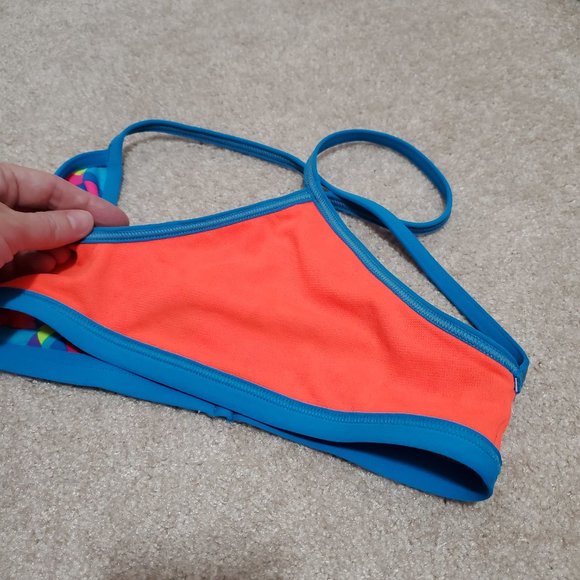 TYR / XS / Women's Le Reve Mojave Neon Geometric Racerback Pullover Bikini Top - Picture 6 of 9